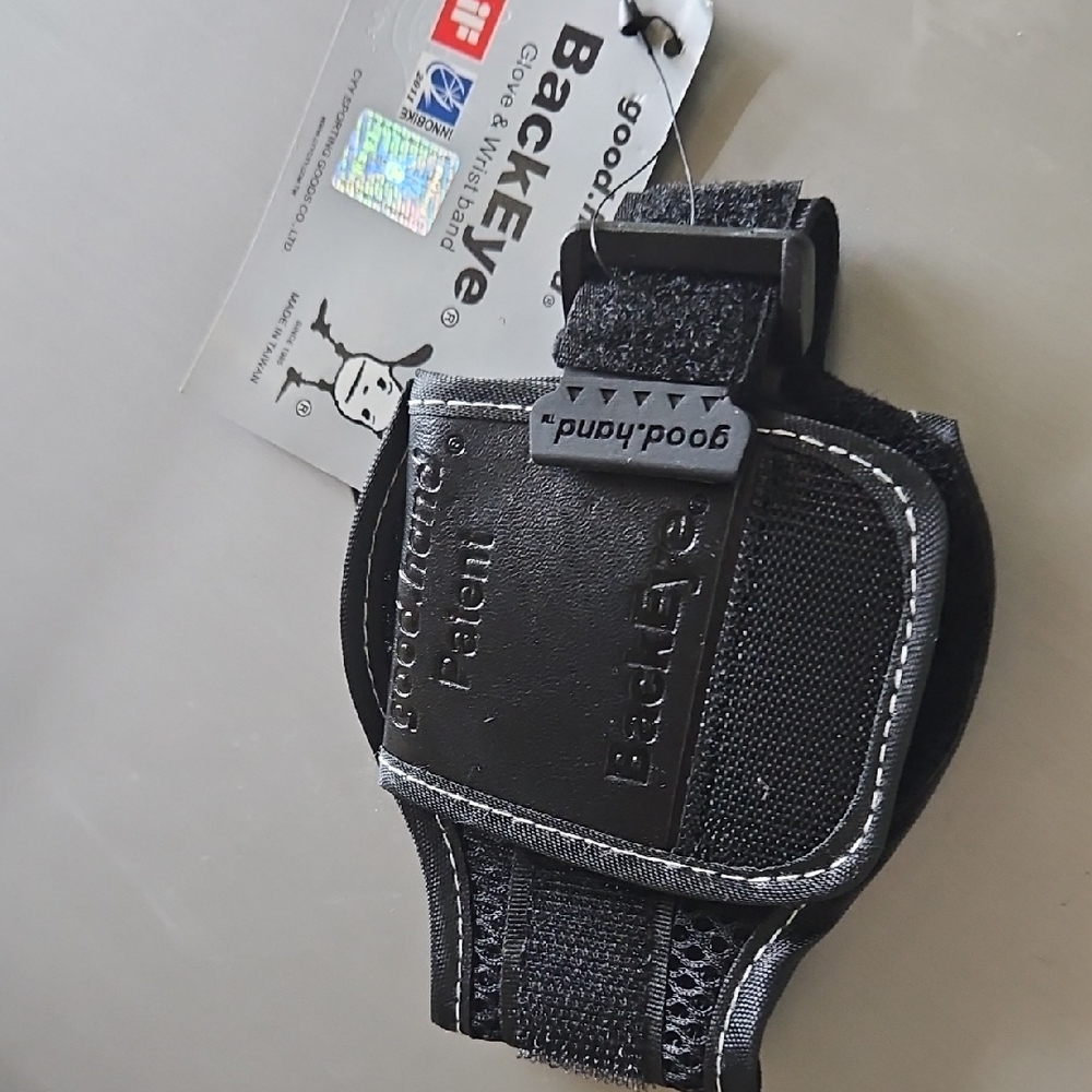 Black Wristband - BackEye - Mirror (set of 2)